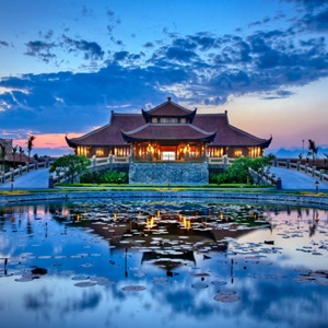 Vietnam Emeralda Resort