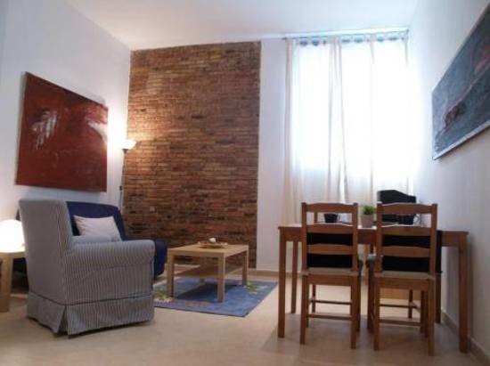 Apartaments Travessera Parc Gell Barcelona