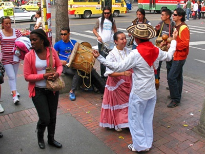 Kolombiya Carnaval Home