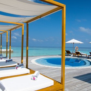 Lily Beach Resort Maldivler