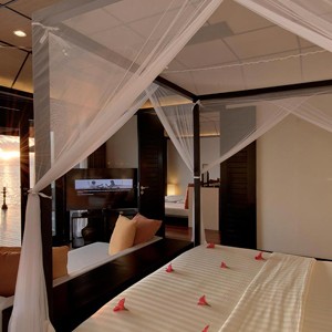 Maldivler Lily Beach Resort Hotel
