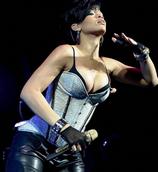 Rihanna Konser Turu