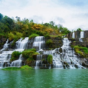 Vietnam Pongour elaleleri